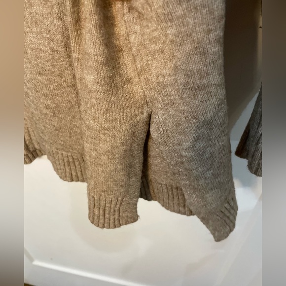 Anthropologie Serena Pullover Sweater M Heather Tan V-Neck Buttons Side Slit - Picture 6 of 6